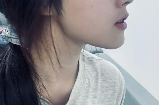 满舒克事件炸了！多位女生称感染艾滋病