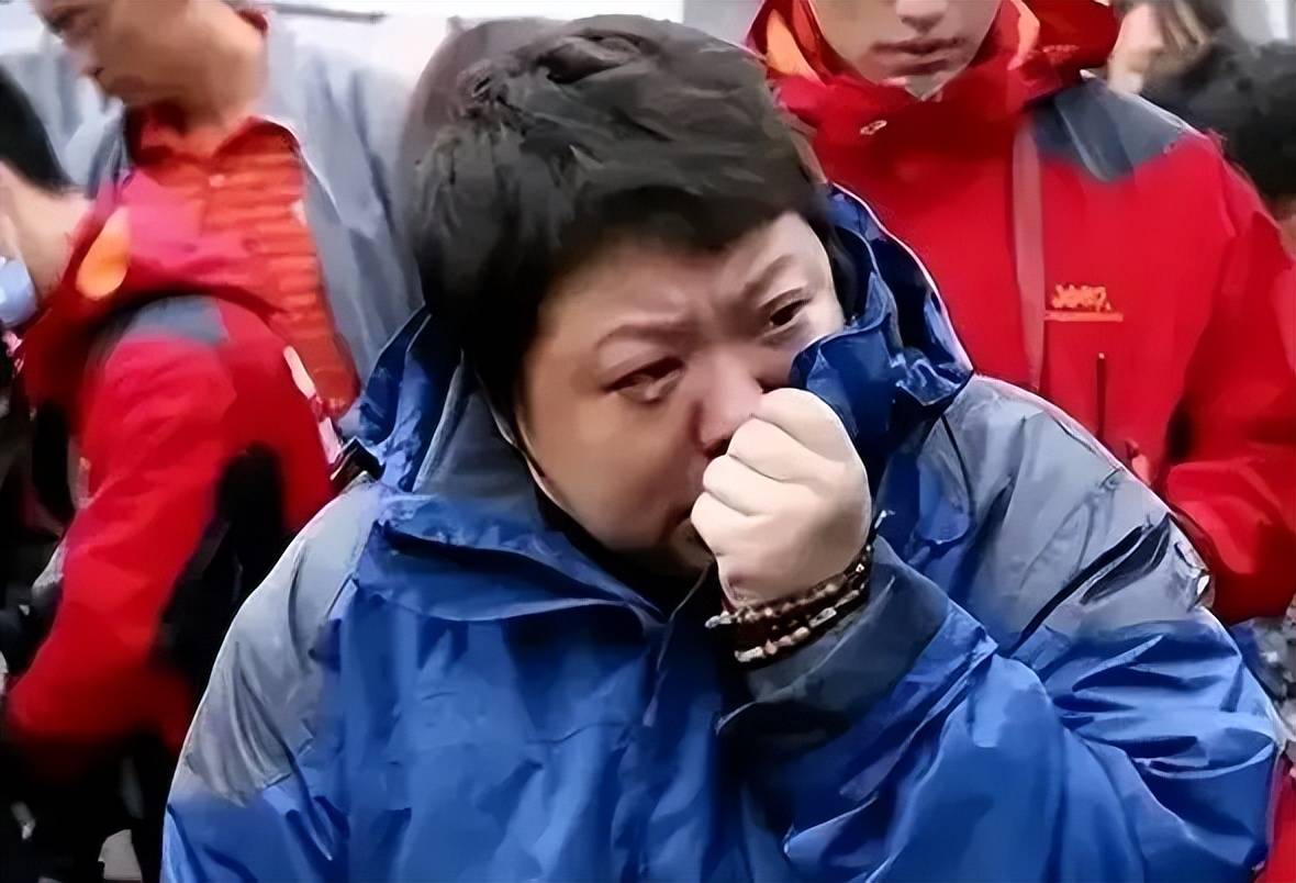 2026过半!四位明星口碑翻车,韩红周冬雨在内,一个比一个不冤