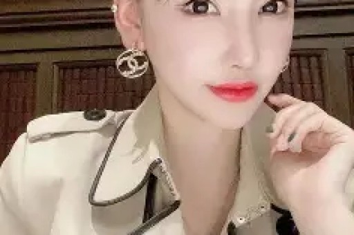 张子枫25岁素颜照被嘲显老？真相：她只是长大了